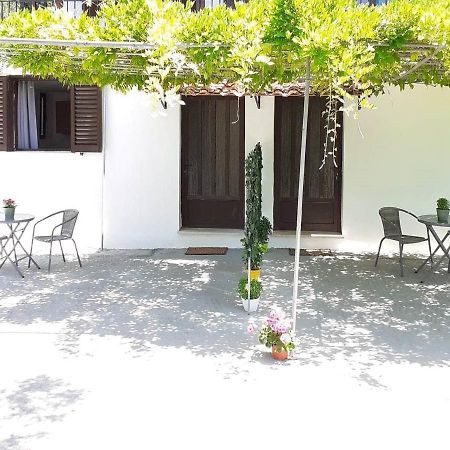 Daphnes Apartments Ratzaklíon Zewnętrze zdjęcie