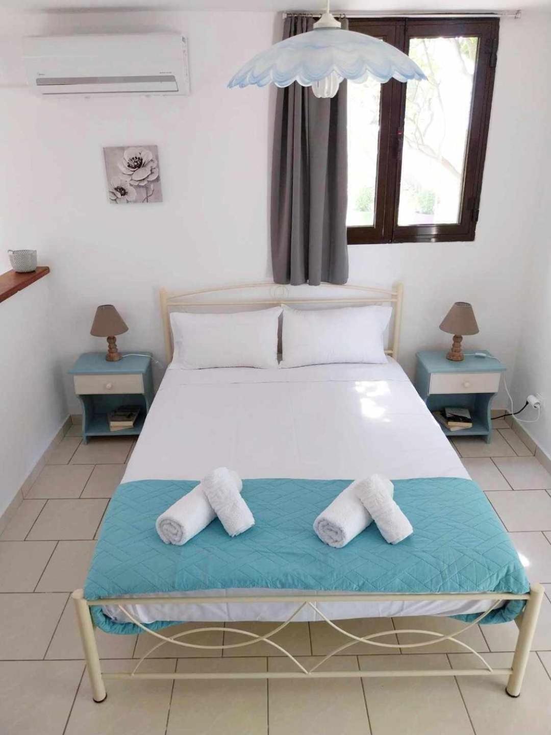 Daphnes Apartments Ratzaklíon Zewnętrze zdjęcie